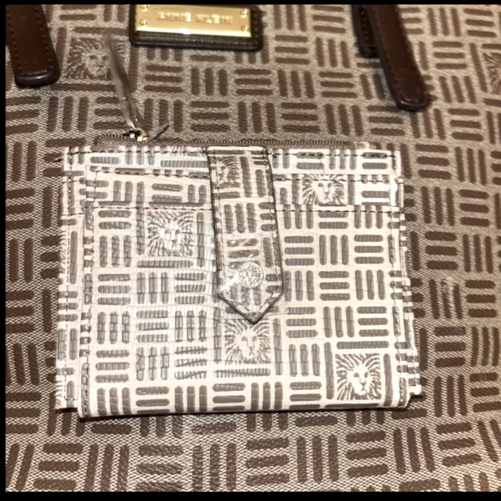 Anne Klein Lion Logo Satchel Shoulder/Handle Khaki/Brown Handbag Purse W/Wallet